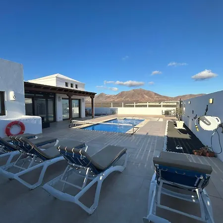 Casa La Lomada In Playa Blanca