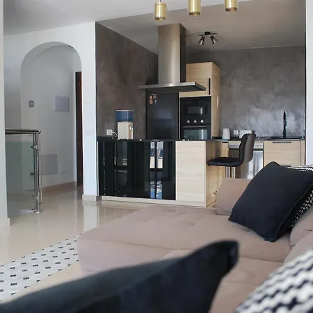 Villa La Lomada In Playa Blanca